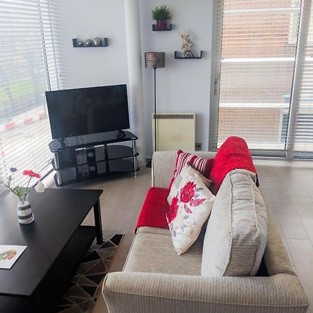 Lt Grove Apartment - Stratford Londen Buitenkant foto